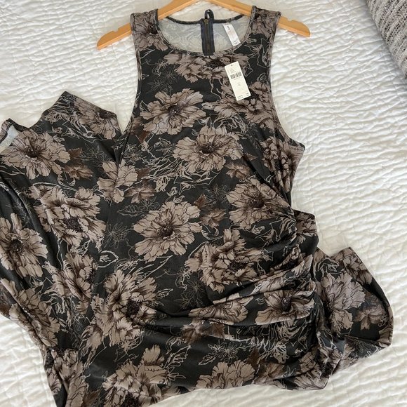 Anthropologie Black and Cream Asymmetrical Dress - Picture 6 of 13